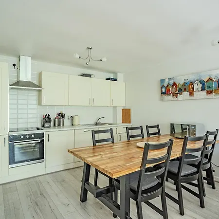 Inviting 2bd Flat 5 Mins To Temple Bar
